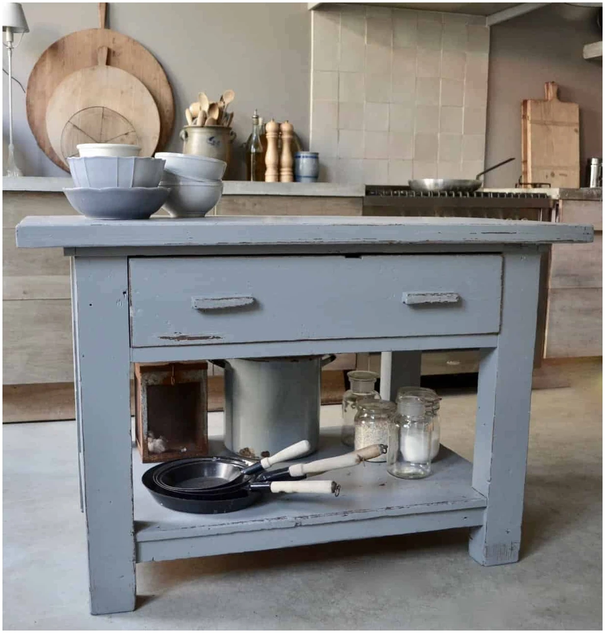 BROCANTE TAFEL